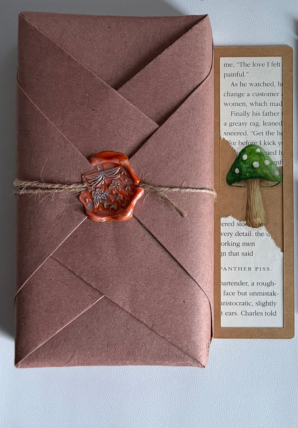 Blind Date With a Book - Essential 📖